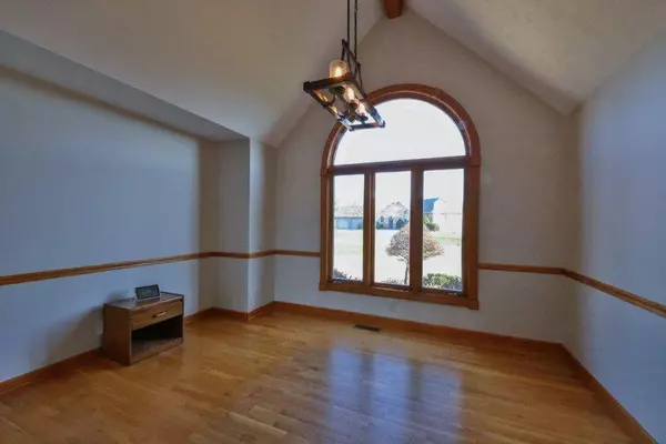 6291 Red Fox RD, Pendleton, IN 46064