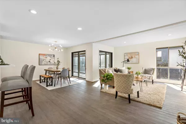 27 STONEHENGE CIR #10, Baltimore, MD 21208