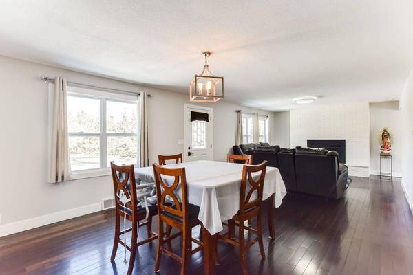 430 Thompson AVE E, West Saint Paul, MN 55118