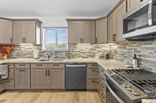 509 Saddle Horn Way, Fernley, NV 89408-8002