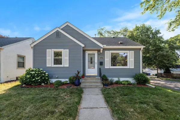 5657 44th AVE S, Minneapolis, MN 55417