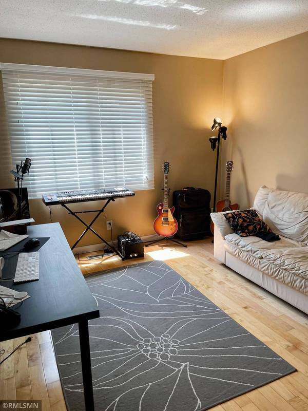 792 Tanglewood DR, Shoreview, MN 55126