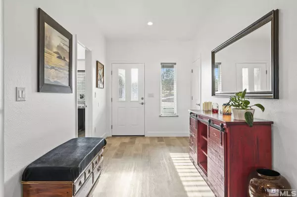 509 Saddle Horn Way, Fernley, NV 89408-8002