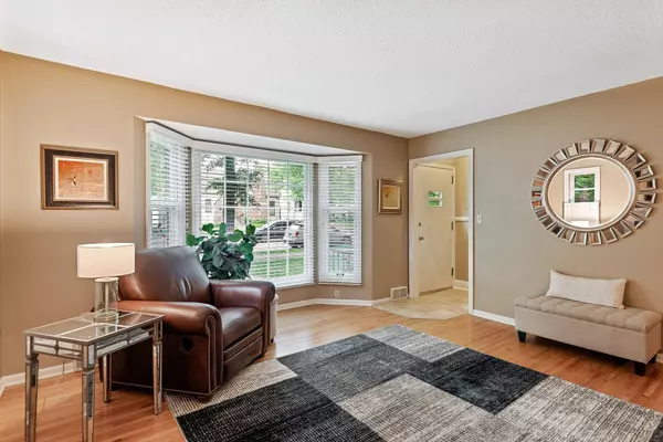 5044 Russell AVE S, Minneapolis, MN 55410