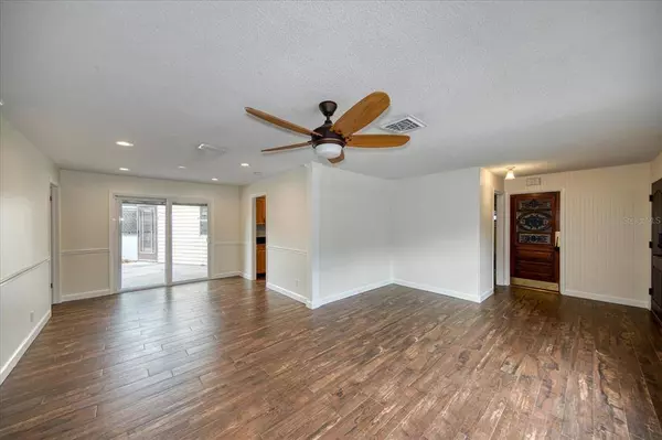 2370 DORA DR, Clearwater, FL 33765