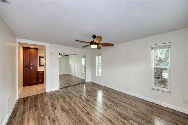 2370 DORA DR, Clearwater, FL 33765