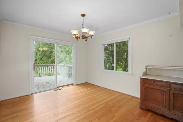 1218 Greenwood RD, Wheaton, IL 60187