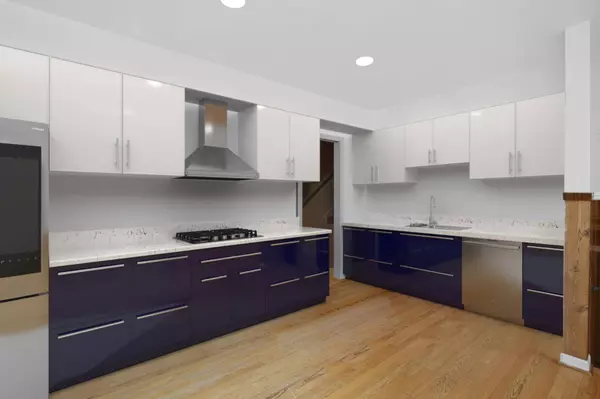 1218 Greenwood RD, Wheaton, IL 60187