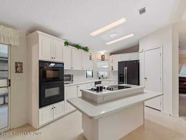 616 Seagull Drive, Sebastian, FL 32976