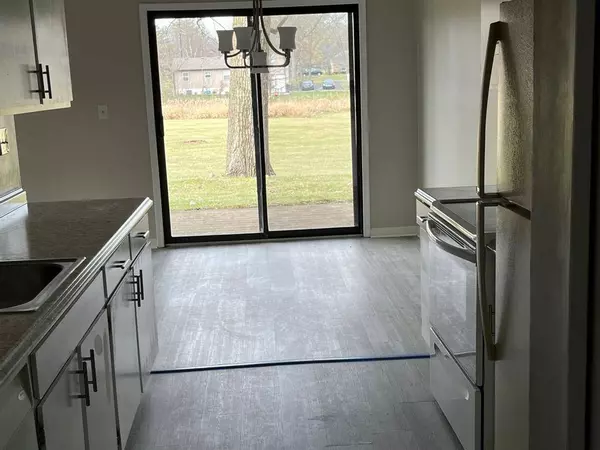 9028 Cinnebar DR, Indianapolis, IN 46268