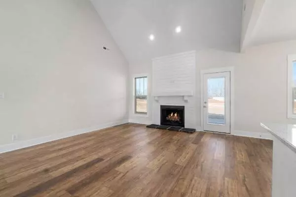 1143 Chagford Dr, Clarksville, TN 37043