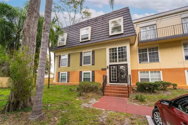 3904 VERSAILLES DR #3904A