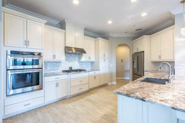 16437 CARRARA WAY #11-101, Naples, FL 34110