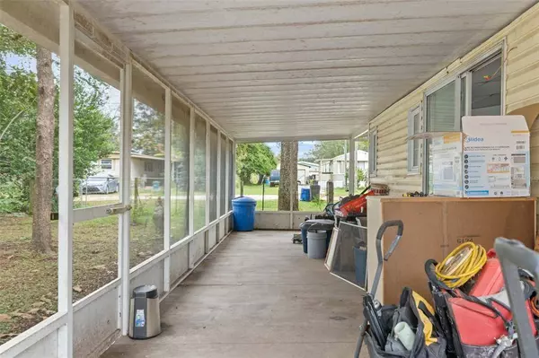 8639 SEMMES ST, Zephyrhills, FL 33540