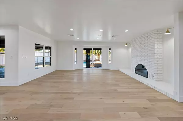 3550 Pama Lane, Las Vegas, NV 89120