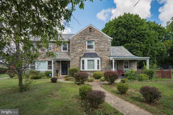 2521 GARRETT RD, Drexel Hill, PA 19026