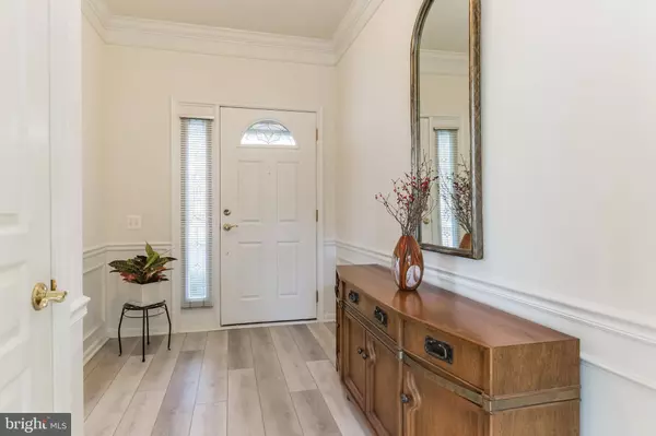 11 OLD MILL DR, Voorhees, NJ 08043