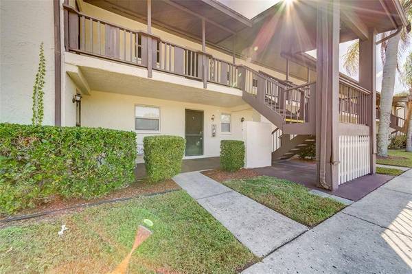 8440 OLD POST RD #102, Port Richey, FL 34668