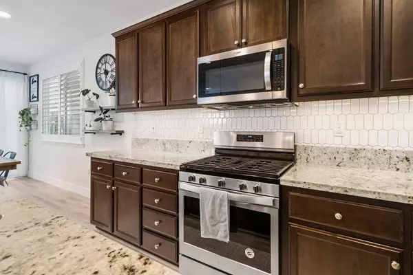 1553 Marina DR, Lathrop, CA 95330