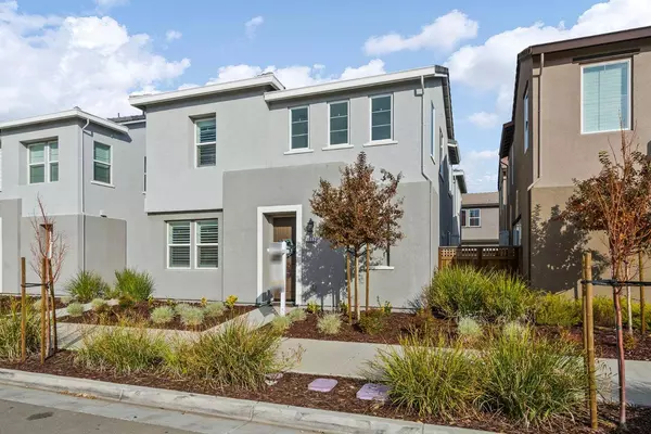 1553 Marina DR, Lathrop, CA 95330