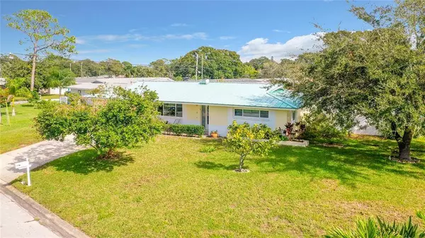 7167 114TH LN, Seminole, FL 33772