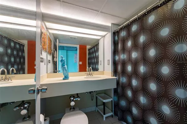 151 E WASHINGTON ST #608, Orlando, FL 32801