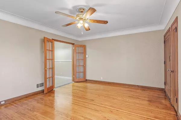 4329 Thomas AVE N, Minneapolis, MN 55412