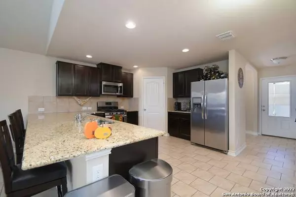 6034 RED ROSE, San Antonio, TX 78244-4431