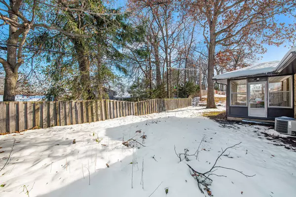 734 Strobel NW Avenue, Grand Rapids, MI 49504