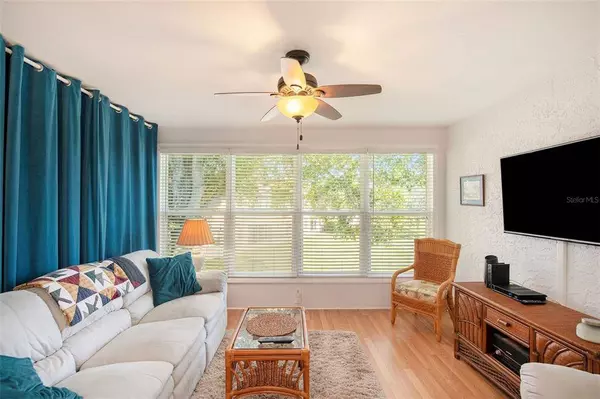 1130 BOWSPRIT LN #1130, Holiday, FL 34691