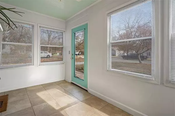 5436 Reeds RD, Mission, KS 66202