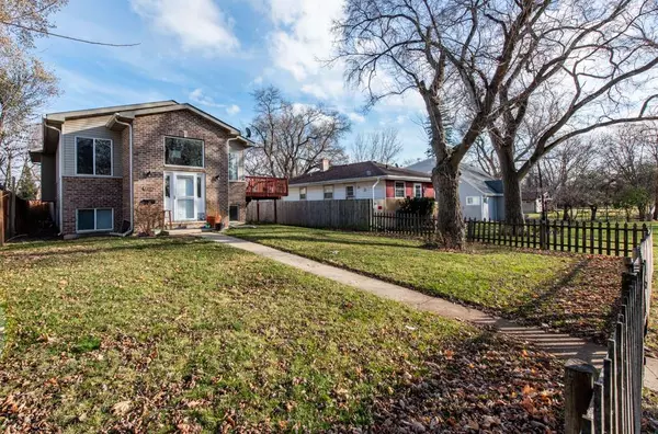 2209 Gilead Avenue, Zion, IL 60099