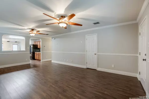 415 CARDINAL WAY, San Antonio, TX 78253-5614