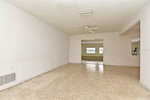 1621 PURITAN AVE, Winter Park, FL 32792