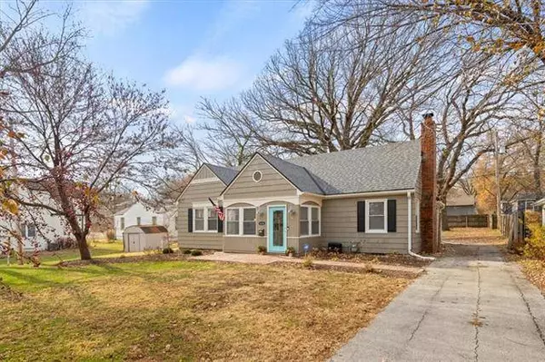 5436 Reeds RD, Mission, KS 66202