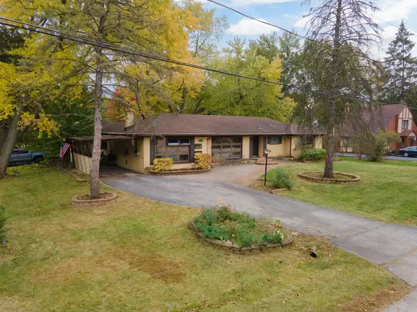 12001 S 70th Court, Palos Heights, IL 60463