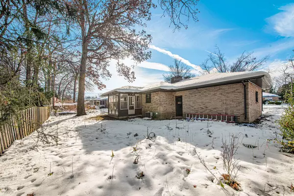 734 Strobel NW Avenue, Grand Rapids, MI 49504