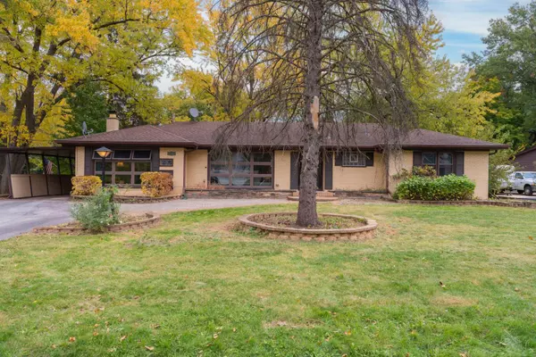 12001 S 70th Court, Palos Heights, IL 60463