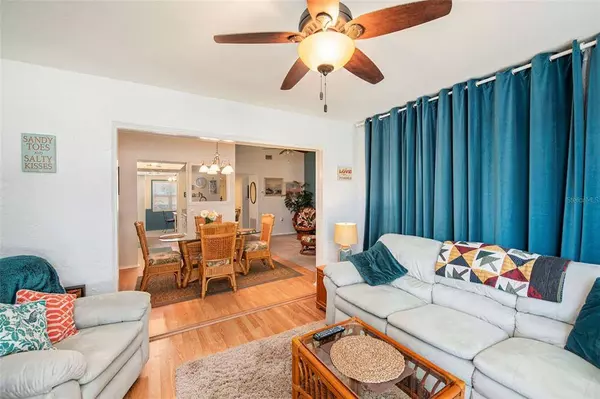 1130 BOWSPRIT LN #1130, Holiday, FL 34691