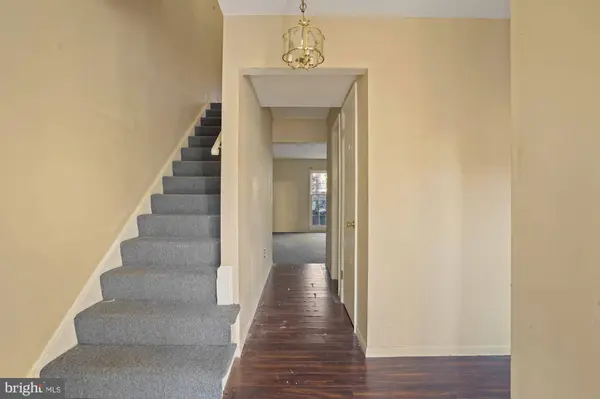 6441 SILVER RIDGE CIR, Alexandria, VA 22315