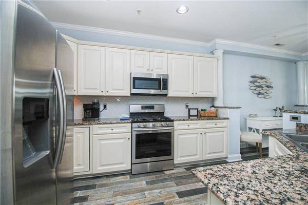 637 Williamson RD #306, Mooresville, NC 28117