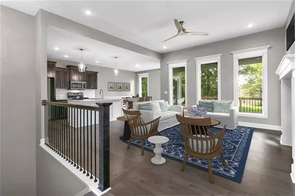 911 NW Lindenwood DR, Grain Valley, MO 64029