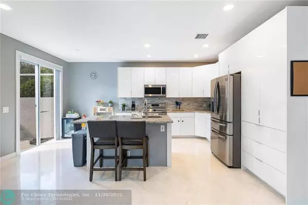 5040 Heron Pl, Coconut Creek, FL 33073