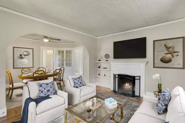 2172 7th AVE, Sacramento, CA 95818