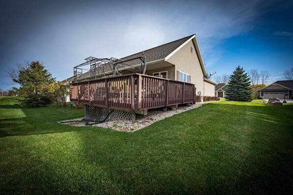 6987 Barney Ct, West Bend, WI 53090