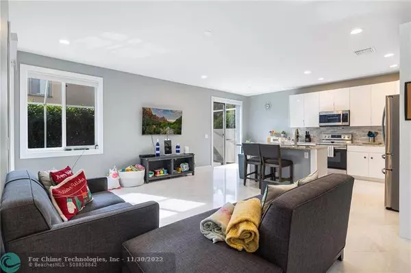 5040 Heron Pl, Coconut Creek, FL 33073