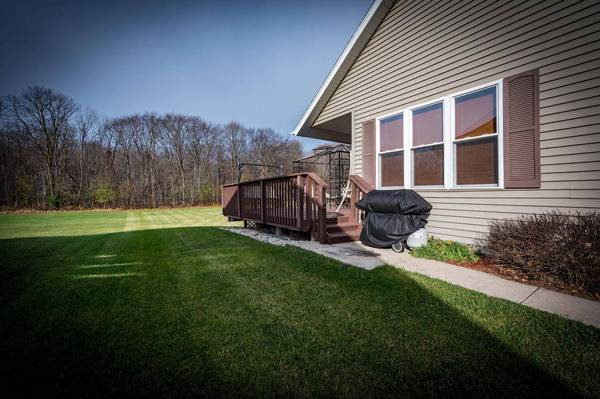 6987 Barney Ct, West Bend, WI 53090