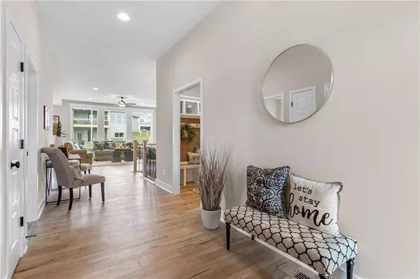 NW Crestwood Dr, Grain Valley, MO 64029