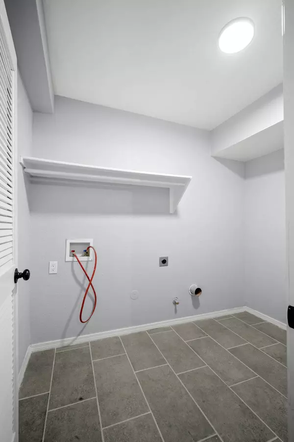 660 Milton Henry Avenue, El Paso, TX 79932