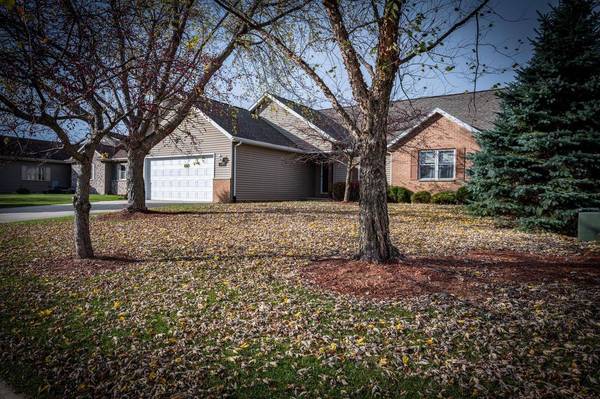 6987 Barney Ct, West Bend, WI 53090